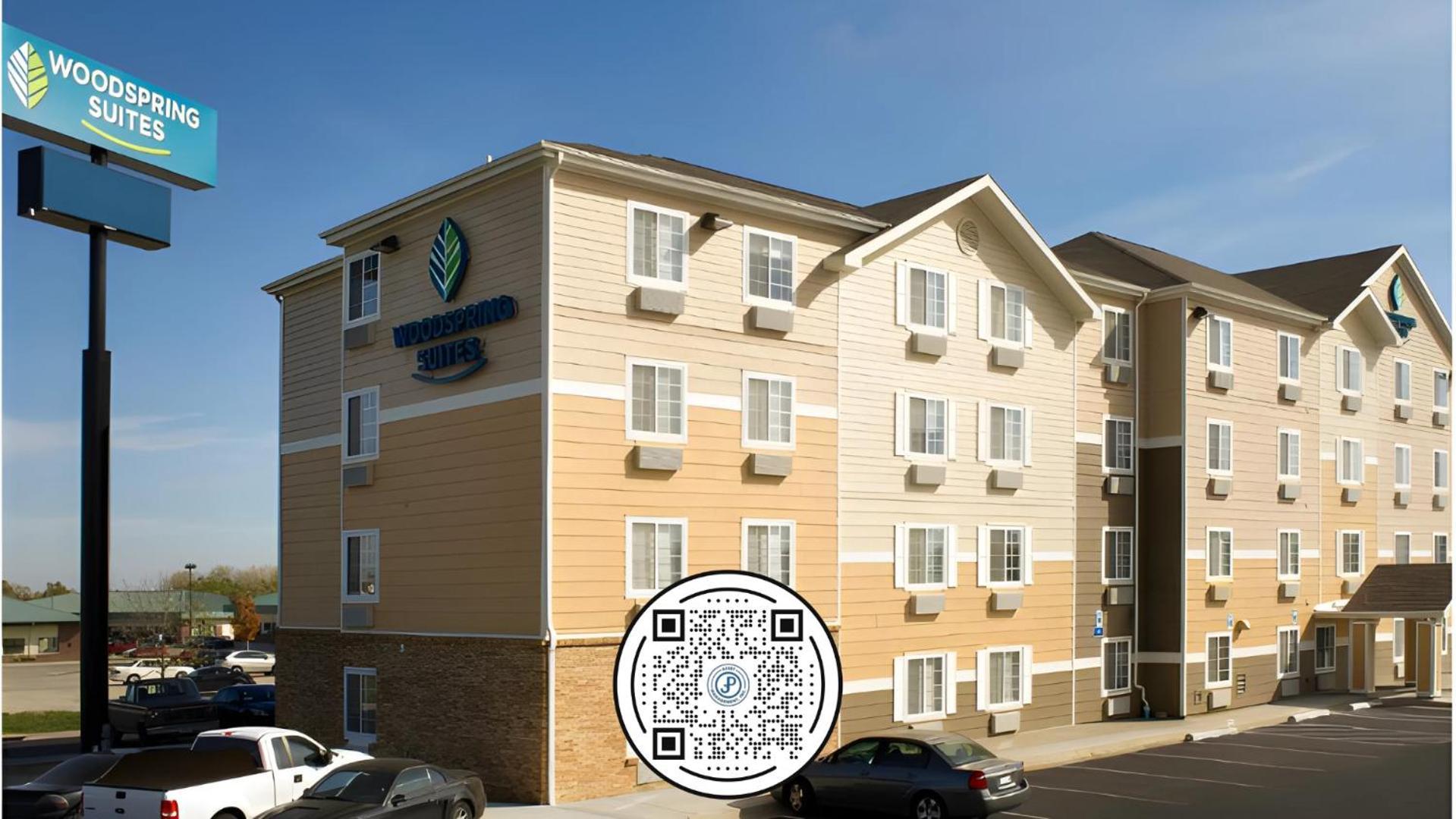 Woodspring Suites Lincoln Northeast I-80 Екстериор снимка