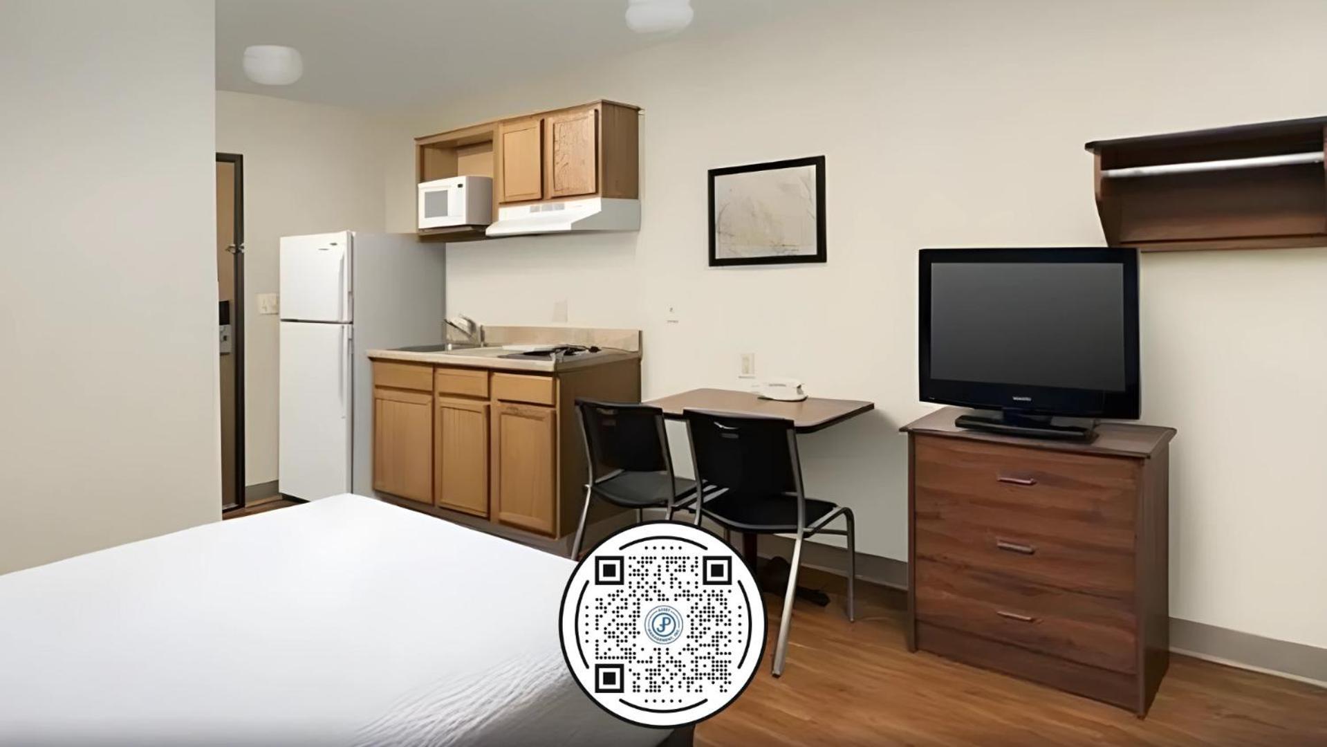 Woodspring Suites Lincoln Northeast I-80 Екстериор снимка